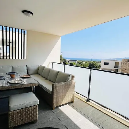 Moderne 3p A Calvi, Piscine, Parking, Proche Plage - Fr-1-63-366 Apartmán Calvi (Corsica)